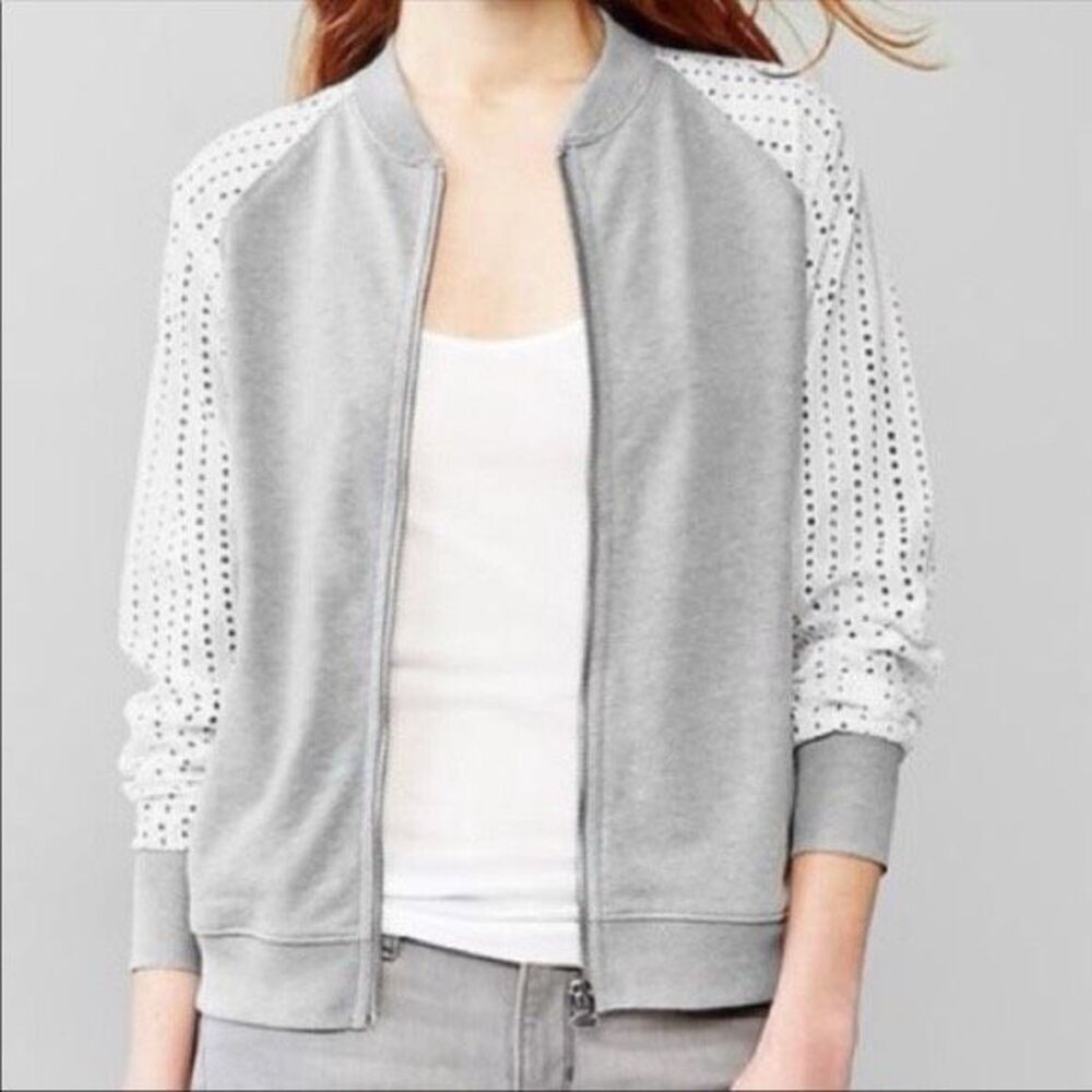 GAP Women’s Heather Gray & White Eyelet Bomber Jacket Size Small